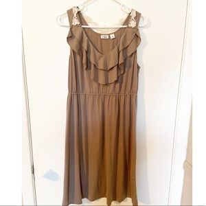 Cato Sleeveless Dress with neckline detail